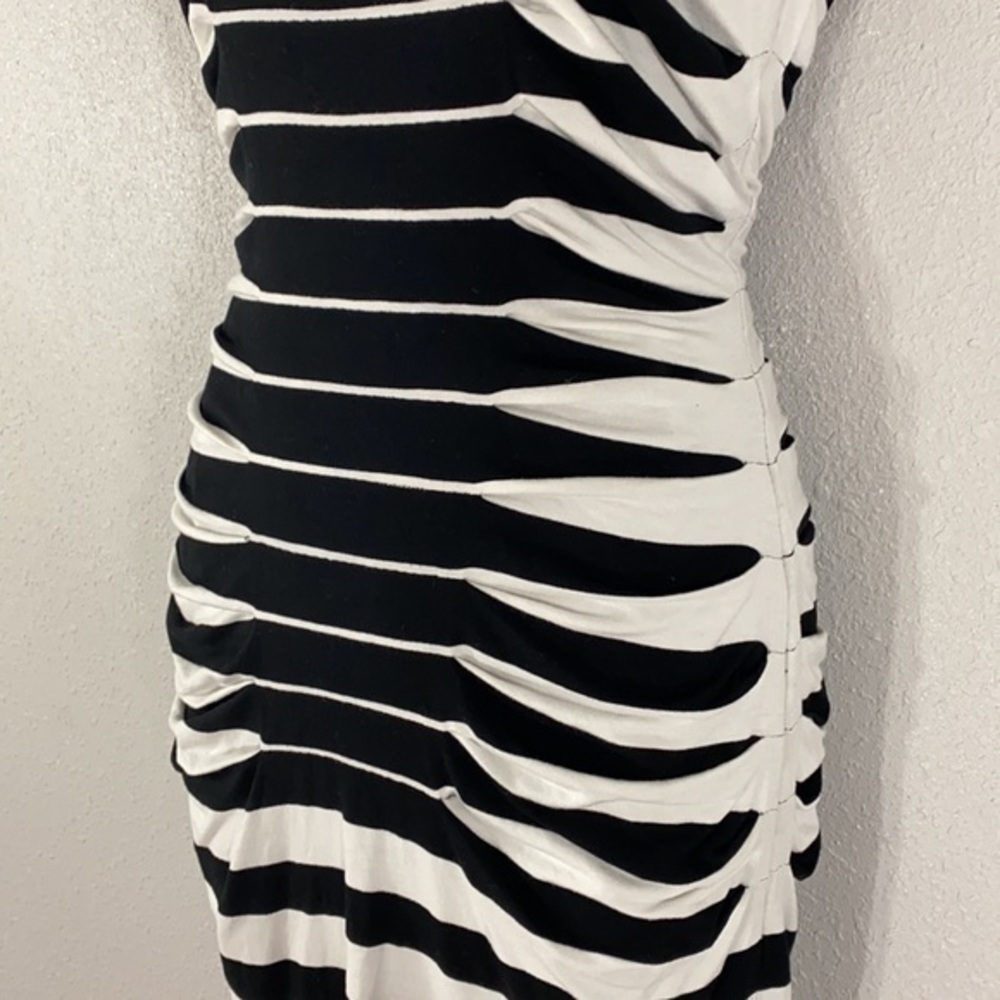 Betsey Johnson white black stripe bodycon dress K9 size 4 - Picture 7 of 11